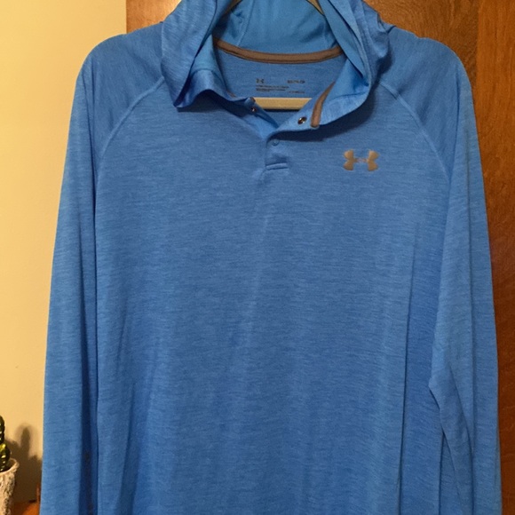 Under armour blue long sleeve hooded top 😍😍 - Picture 3 of 7